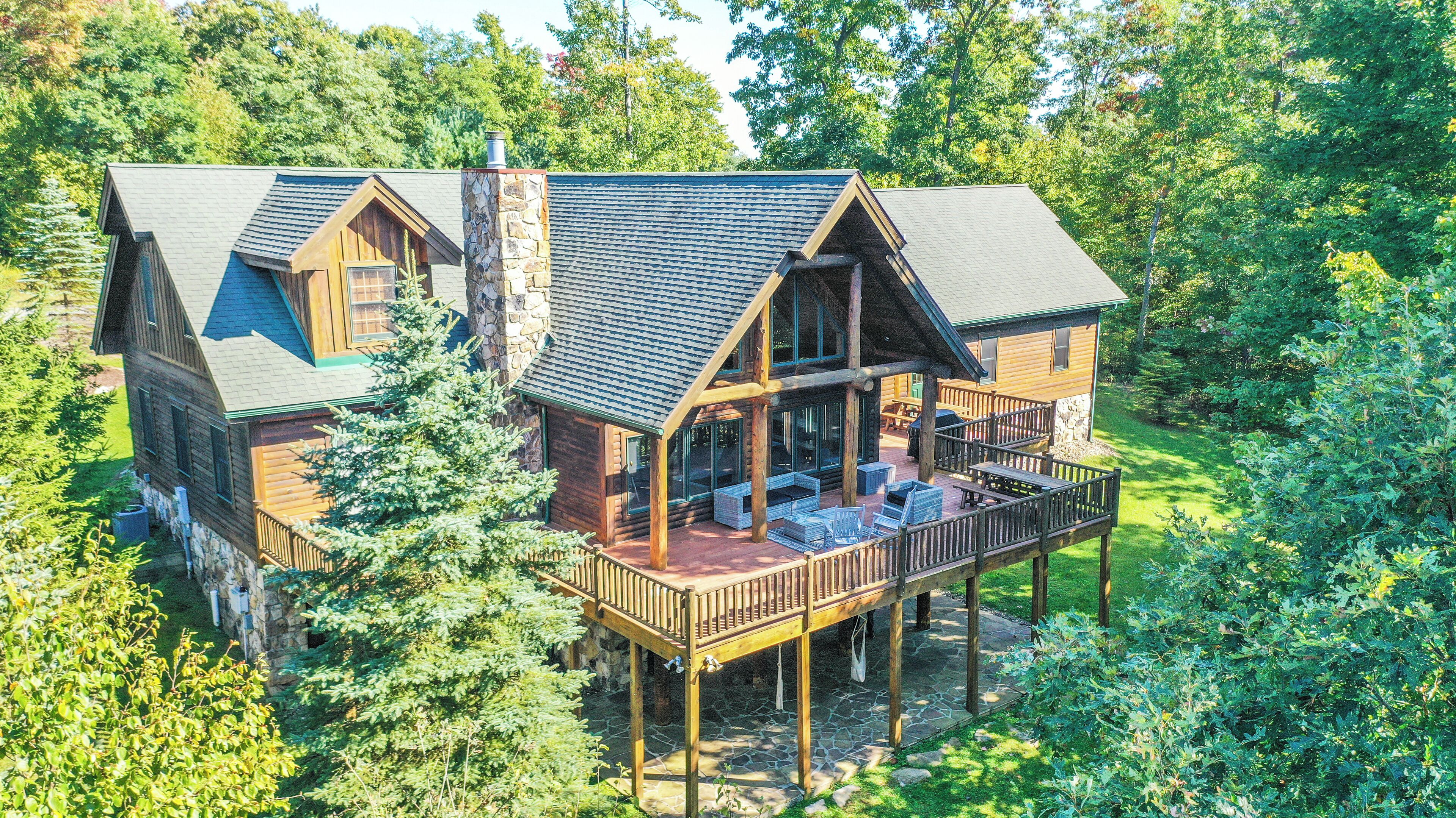 House (5 Bedrooms) | Front of property