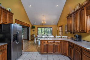 Casa (4 Bedrooms) | Servicio de la propiedad