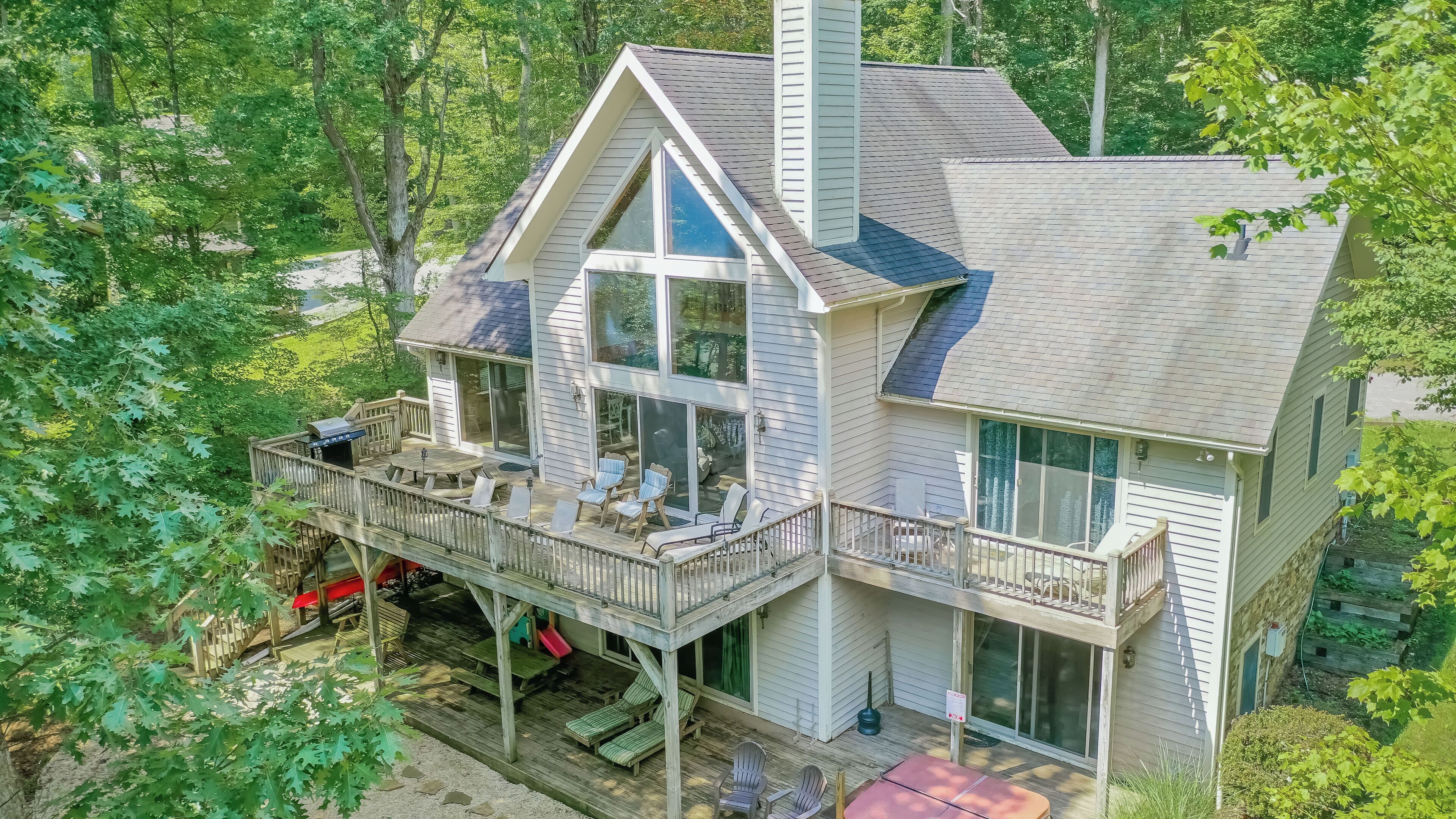 House (4 Bedrooms) | Front of property