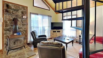 Casa (3 Bedrooms) | Servicio de la propiedad