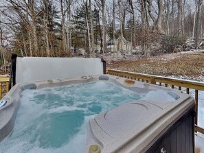 House (3 Bedrooms) | Property amenity - Fawn View Cabin by Taylor Made Deep Creek (McHenry)