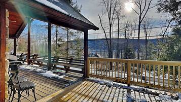 House (3 Bedrooms) | Property amenity