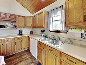 House (3 Bedrooms) | Property amenity - Fawn View Cabin by Taylor Made Deep Creek (McHenry)