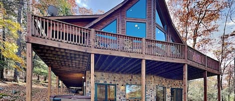 Casa (6 Bedrooms) | Servicio de la propiedad