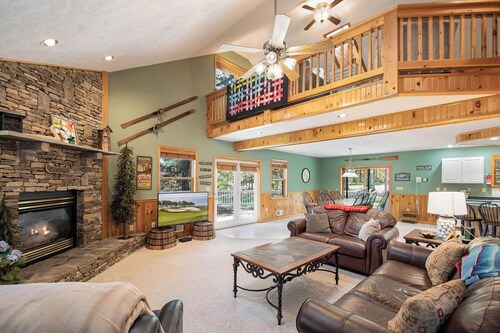 Fore Seasons Getaway by Taylor Made Deep Creek