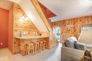 House (4 Bedrooms) | Property amenity - Fore Seasons Getaway by Taylor Made Deep Creek (McHenry)