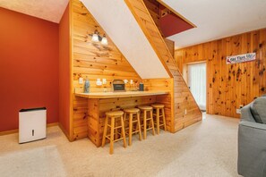 House (4 Bedrooms) | Property amenity