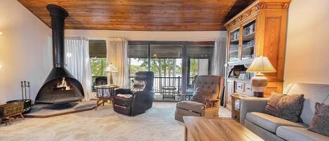 Estudio (3 Bedrooms) | Servicio de la propiedad