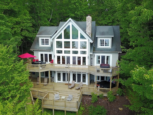 Friday's Escape by Taylor Made Deep Creek