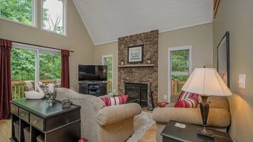 Casa (4 Bedrooms) | Servicio de la propiedad