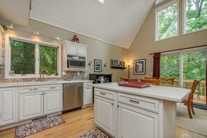 House (4 Bedrooms) | Property amenity - Georgia's Place by Taylor Made Deep Creek (Swanton)