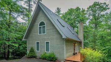 House (4 Bedrooms) | Property amenity