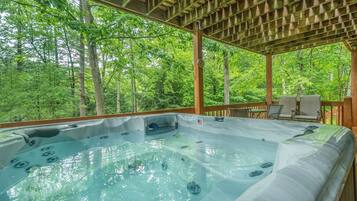 Casa (4 Bedrooms) | Servicio de la propiedad