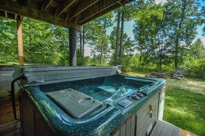 House (5 Bedrooms) | Property amenity - Glass Mountain Lodge by Taylor Made Deep Creek (McHenry)