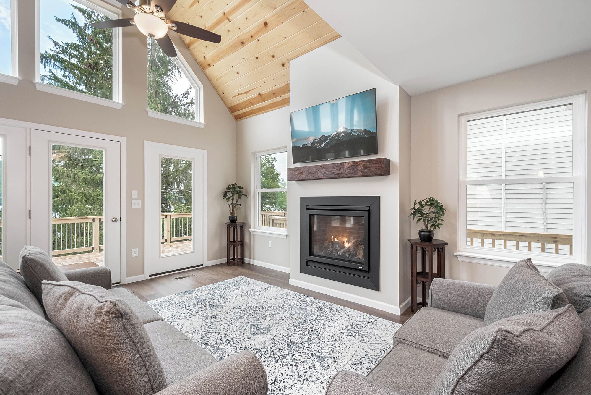 House (5 Bedrooms) | Property amenity