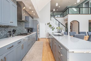 House (5 Bedrooms) | Property amenity