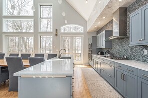 House (5 Bedrooms) | Property amenity - Glenwood Cove by Taylor Made Deep Creek (Swanton)