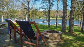 House (3 Bedrooms) | Property amenity