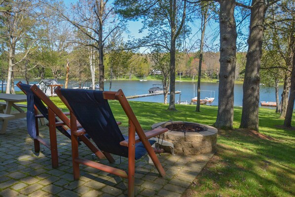 House (3 Bedrooms) | Property amenity