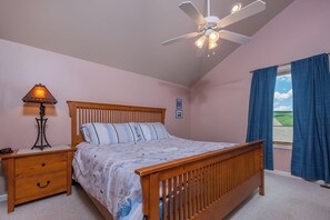 House (5 Bedrooms) | Property amenity