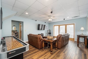 House (5 Bedrooms) | Property amenity - Grande Villa by Taylor Made Deep Creek (Oakland)