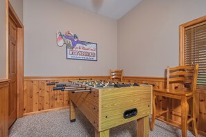 House (4 Bedrooms) | Property amenity