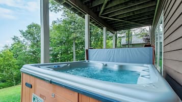 Casa (4 Bedrooms) | Servicio de la propiedad