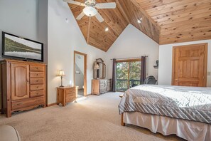 House (4 Bedrooms) | Property amenity