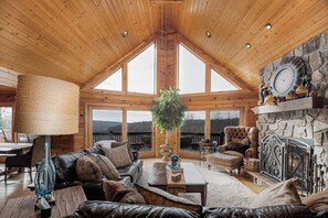 House (4 Bedrooms) | Property amenity