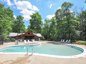 House (4 Bedrooms) | Property amenity