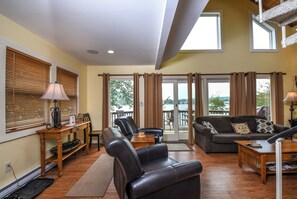 Estudio (3 Bedrooms) | Servicio de la propiedad