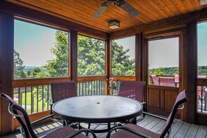 House (5 Bedrooms) | Property amenity