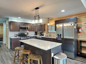 House (5 Bedrooms) | Property amenity - Hearthstone by Taylor Made Deep Creek (McHenry)