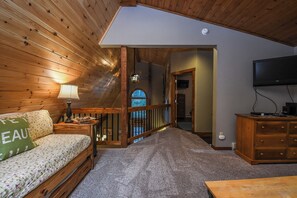 House (2 Bedrooms) | Property amenity