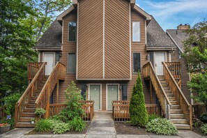 Studio (3 Bedrooms) | Property amenity - Hartwood Village 05 by Taylor Made Deep Creek (McHenry)