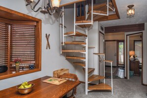 開放式客房 (3 Bedrooms) | 住宿設施服務