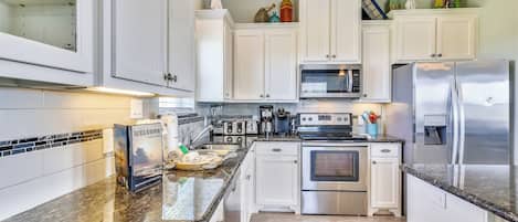 House (4 Bedrooms) | Property amenity