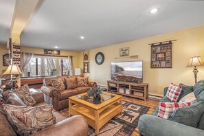 House (4 Bedrooms) | Property amenity - Heart and Soul by Taylor Made Deep Creek (Oakland)