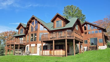 House (Multiple Bedrooms) | Exterior