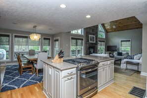 House (5 Bedrooms) | Property amenity - Heavenly Grove by Taylor Made Deep Creek (Oakland)