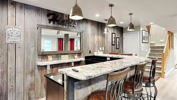 House (4 Bedrooms) | Property amenity