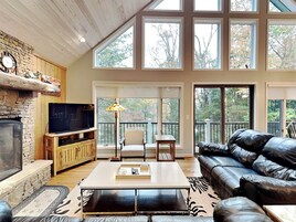 House (4 Bedrooms) | Property amenity