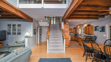 House (5 Bedrooms) | Property amenity