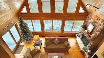 House (5 Bedrooms) | Property amenity