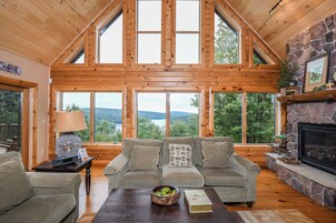 House (5 Bedrooms) | Property amenity