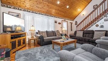 House (4 Bedrooms) | Property amenity