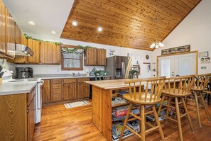 Property amenity - Home Sweet Cabin by Taylor Made Deep Creek (Oakland)