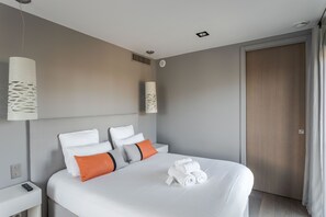 1 dormitorio, tabla de planchar con plancha, wifi gratis y ropa de cama