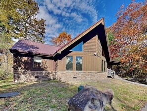 House (5 Bedrooms) | Property amenity