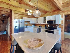 House (5 Bedrooms) | Property amenity